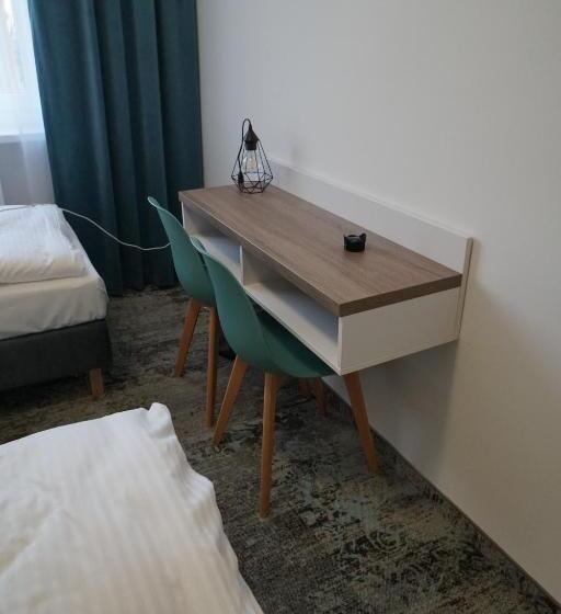 מיטה בחדר משותף, Stary Koszalin Hostel & Hotel Services