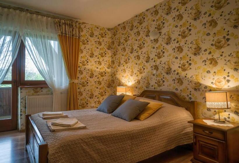 Номер Стандарт с Балконом, Dom Wypocz Pod Litwinką Apartamenty
