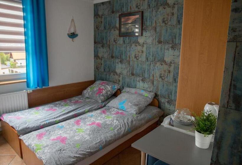 Quarto Estandar, Pokoje Emilia I Julia