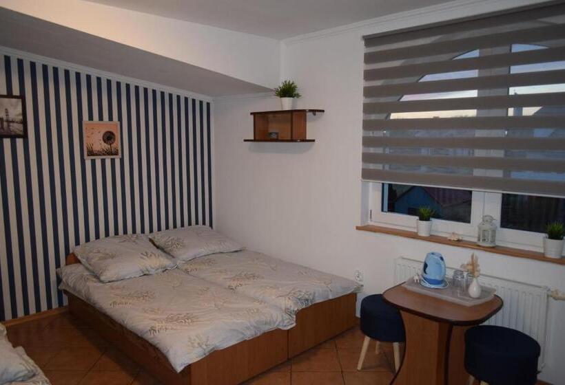 Quarto Triplo Estandar, Pokoje Emilia I Julia