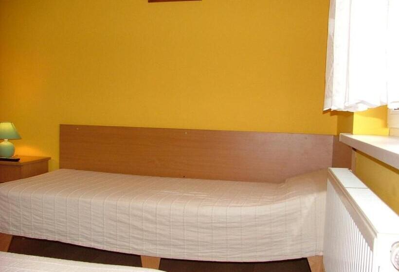 Quarto Triplo Estandar, Dom Gościnny Pod Brzozami