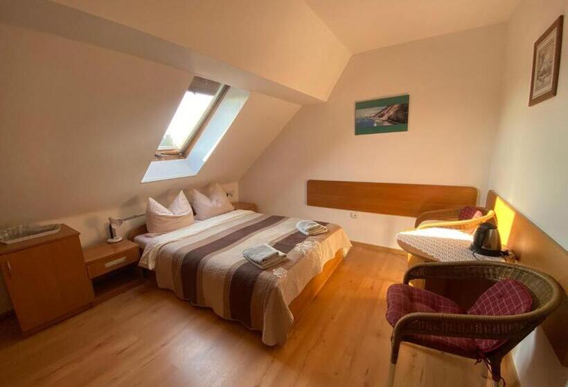 اتاق استاندارد چهار تخته, Dom Gościnny Relax
