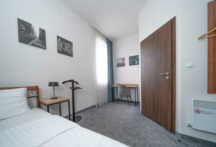 اتاق استاندارد یک نفره, Kelman Inn Global Nowa Sól