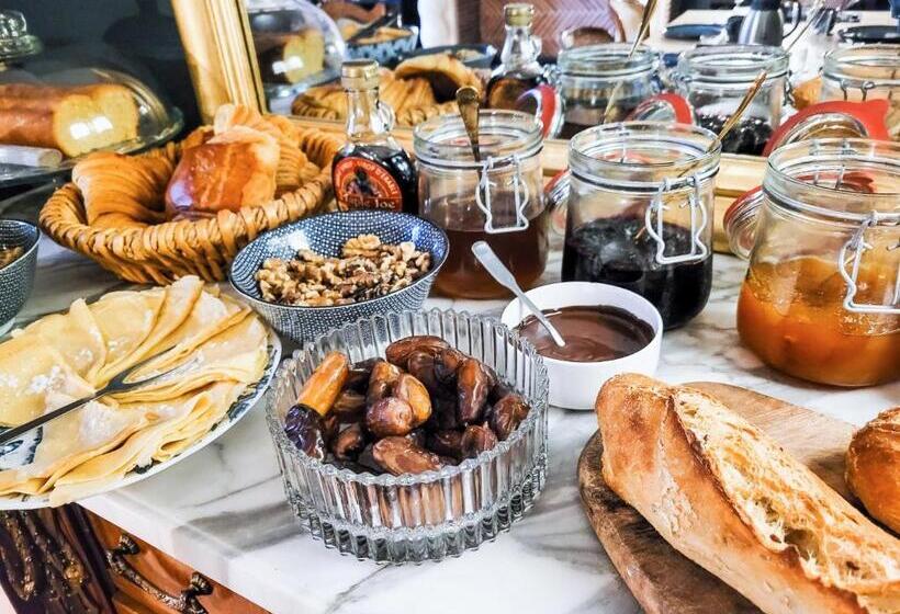 Номер Deluxe Кровать Кинг, Domaine Le Clos De La Source  Jacuzzi Et Petit Déjeuner Buffet