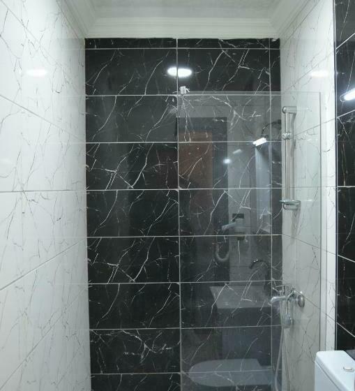 اتاق لوکس یک تخته, Coisin Royal