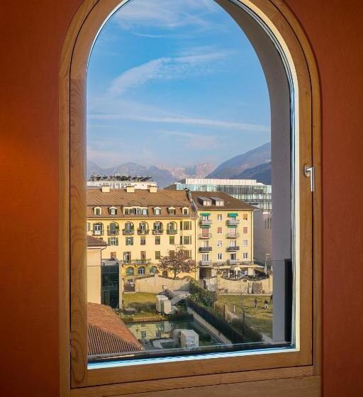 اتاق استاندارد, La Briosa