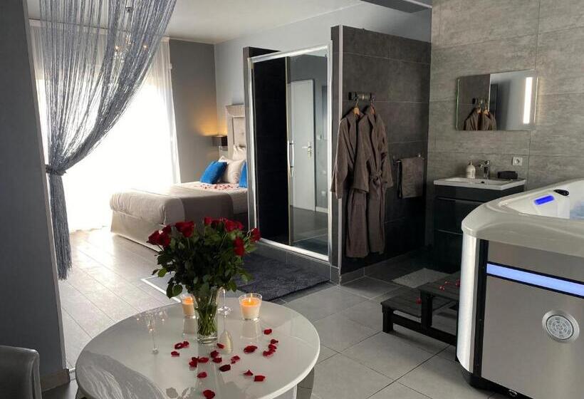 Номер Стандарт с Террасой, Nuit Privée Avec Jacuzzi