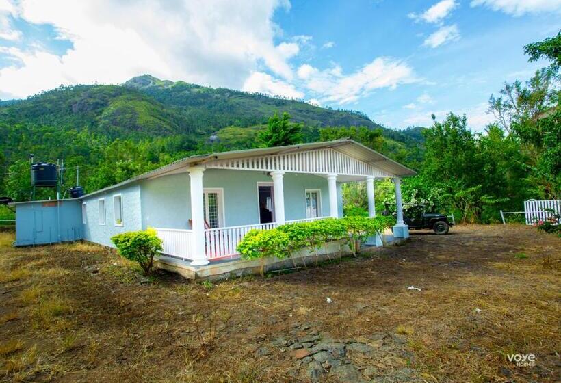 Дом 1 Спальня, Moonlight Munnar Forest Bungalow With Private Waterfalls By Voye Homes