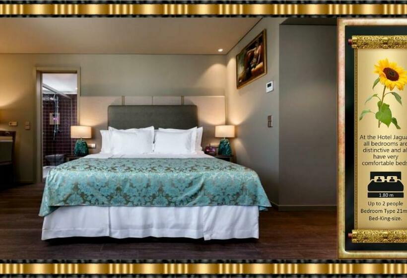اتاق سوپریور با تخت بزرگ, Hotel Jaguar Oporto - Airport to Hotel & City Center Vice-Versa Free Shuttle Service from 7AM to 8PM