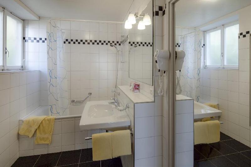 Полулюкс Комфорт, Suite Stays By Hotel La Perla