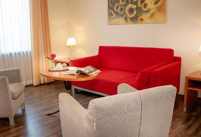 Люкс Комфорт, Suite Stays By Hotel La Perla