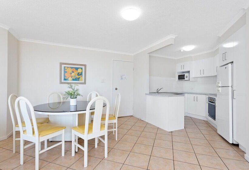 آپارتمان لوکس 2 خوابه, Langley Park Apartments