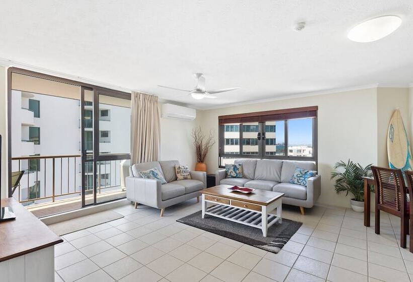 آپارتمان 2 خوابه, Langley Park Apartments