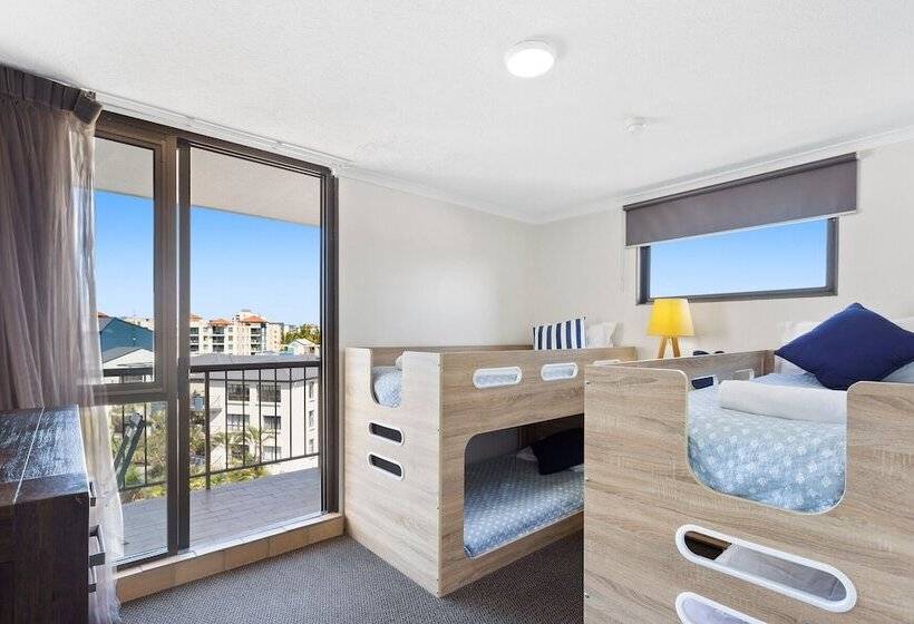آپارتمان خانوادگی 2 خوابه, Langley Park Apartments