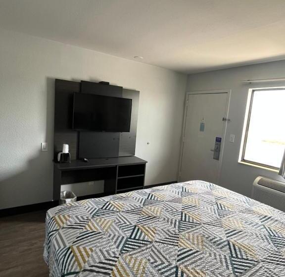 Номер Deluxe Кровать Кинг, Motel 6wichita, Ks  Airport