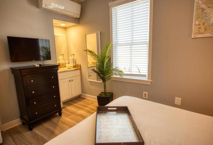 اتاق استاندارد, Inn On Main Annapolis