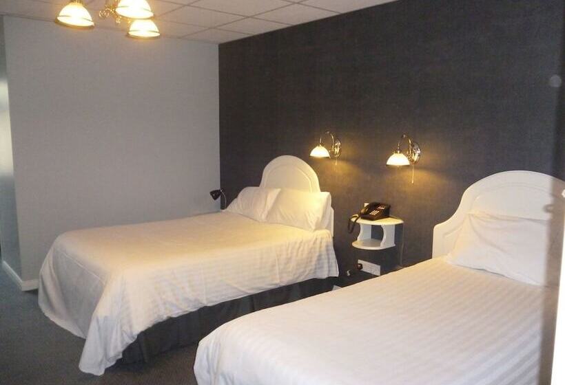 Номер Стандарт, 5 Corners Guest Inn