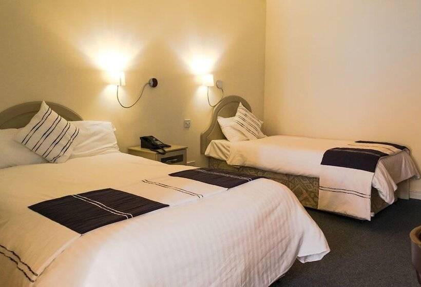 Номер Стандарт, 5 Corners Guest Inn