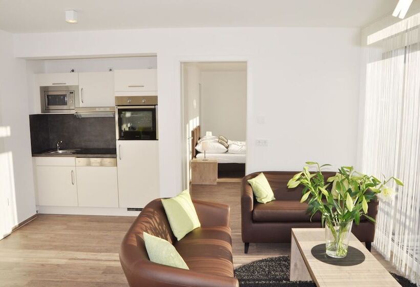 آپارتمان سوپریور 1 خوابه, Adapt Apartments Berlin  Adlershof