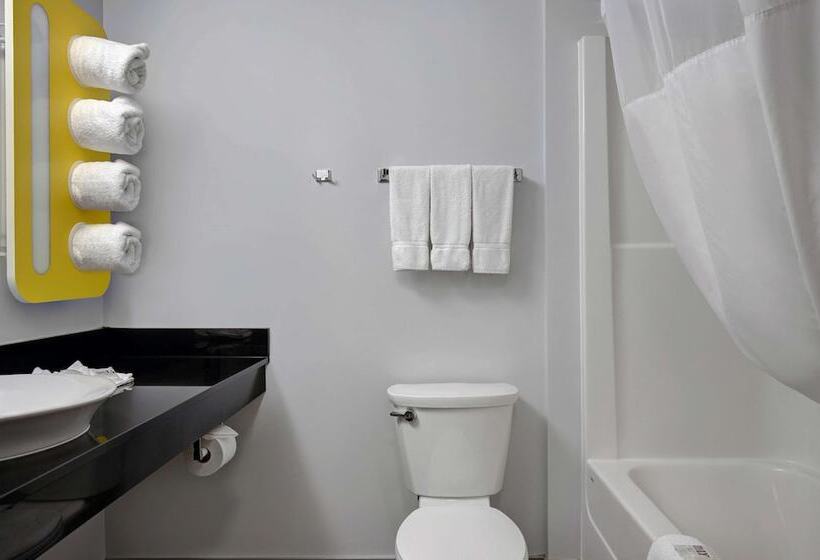 豪华房间, Motel 6 Airdrie