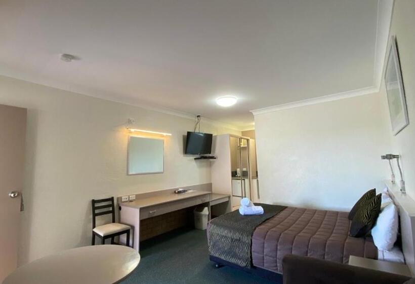 이그제큐티브 스위트, Sapphire City Motor Inn