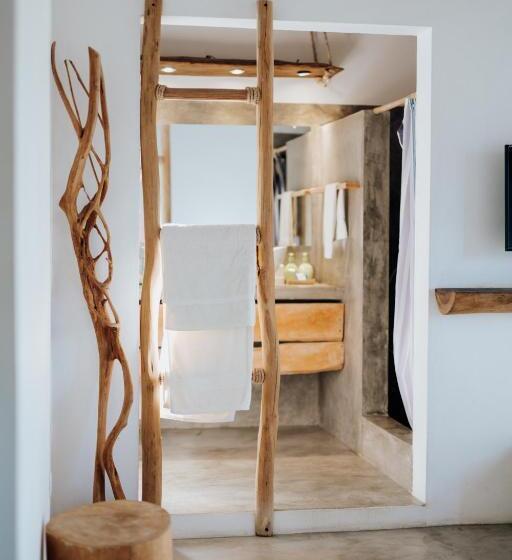 اتاق لوکس, Residencia El Balata