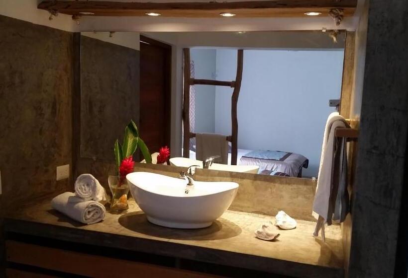 اتاق استاندارد چهار تخته, Residencia El Balata