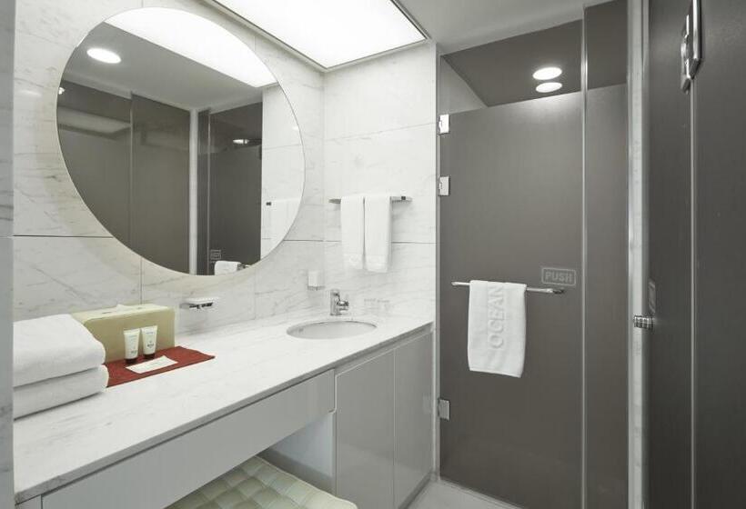 Номер Deluxe, Shin Shin Hotel Jeju Ocean