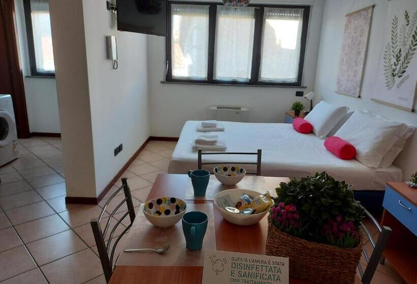 استودیوی سوپریور, Bnbook Expo Residence Rho