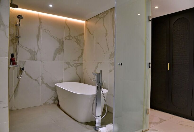 Президентский Люкс, Apogee Boutique Hotel & Spa
