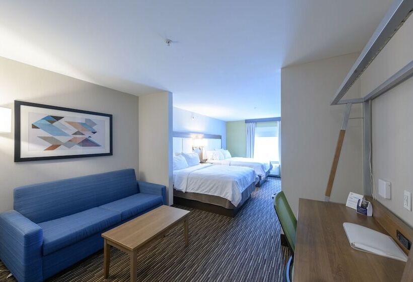 Люкс, Holiday Inn Express & Suites Jamestown, An Ihg