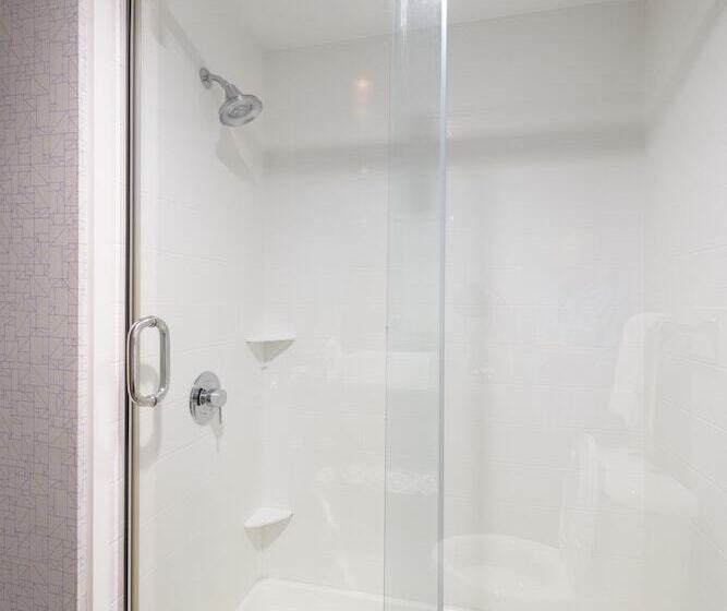 Люкс, Holiday Inn Express & Suites Jamestown, An Ihg