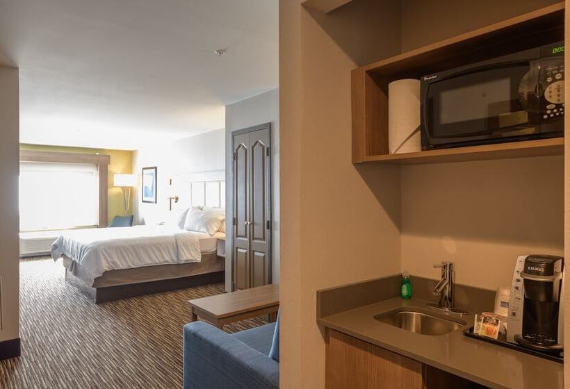 Люкс, Holiday Inn Express & Suites Jamestown, An Ihg