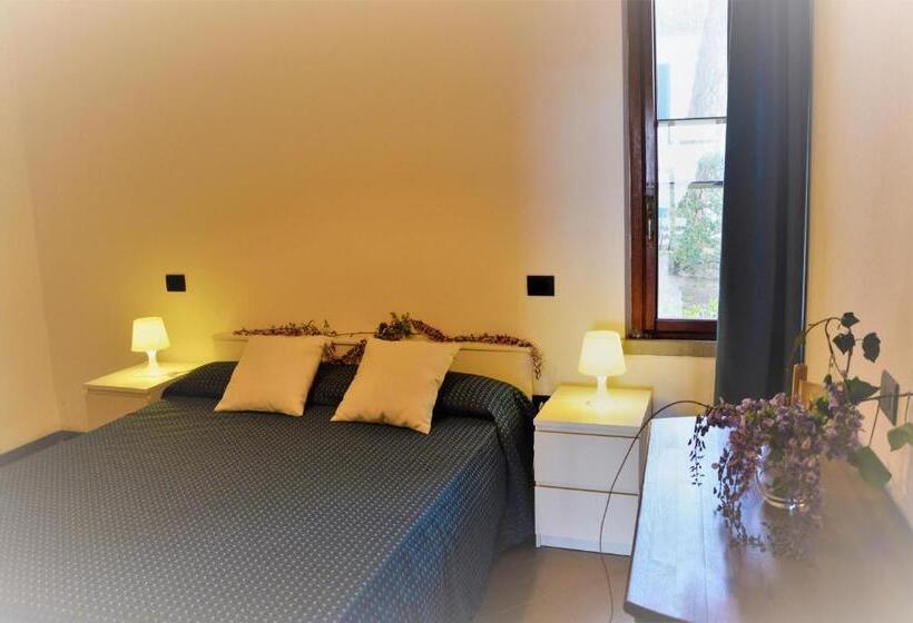 דירת 2 חדרים נוף לים, Baia Etrusca Resort