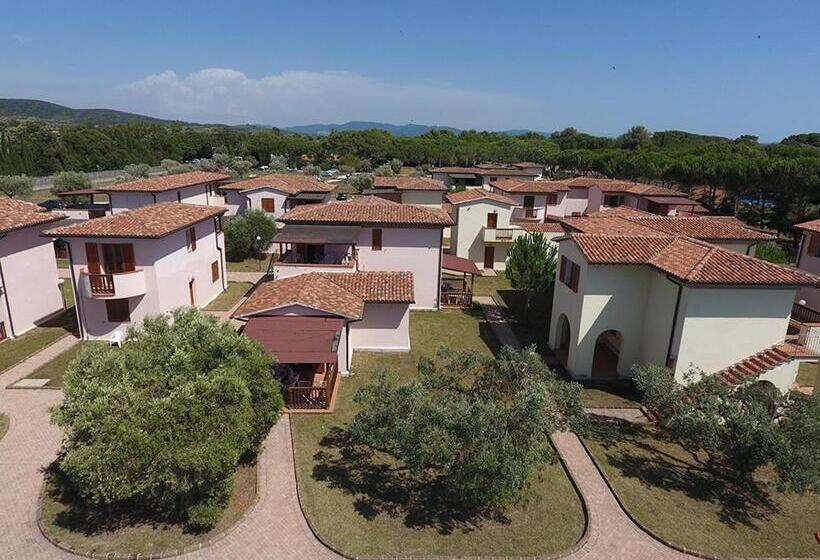 2-Bedroom Classic Apartment, Baia Etrusca Resort