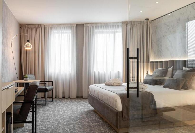 Люкс, Van Der Valk Hotel Mons Congres & Spa