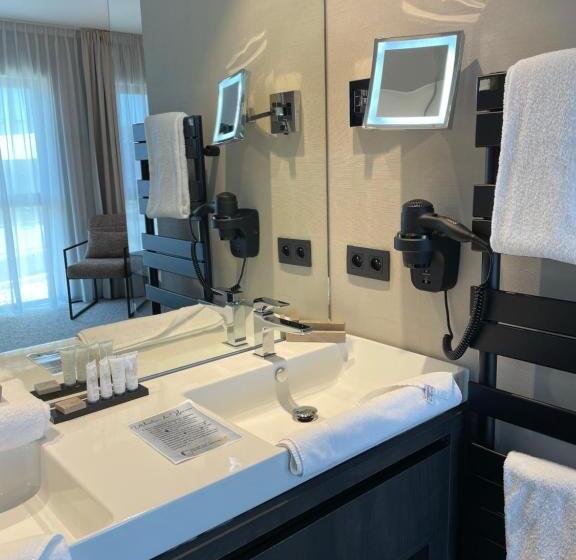 Люкс Superior, Van Der Valk Hotel Mons Congres & Spa