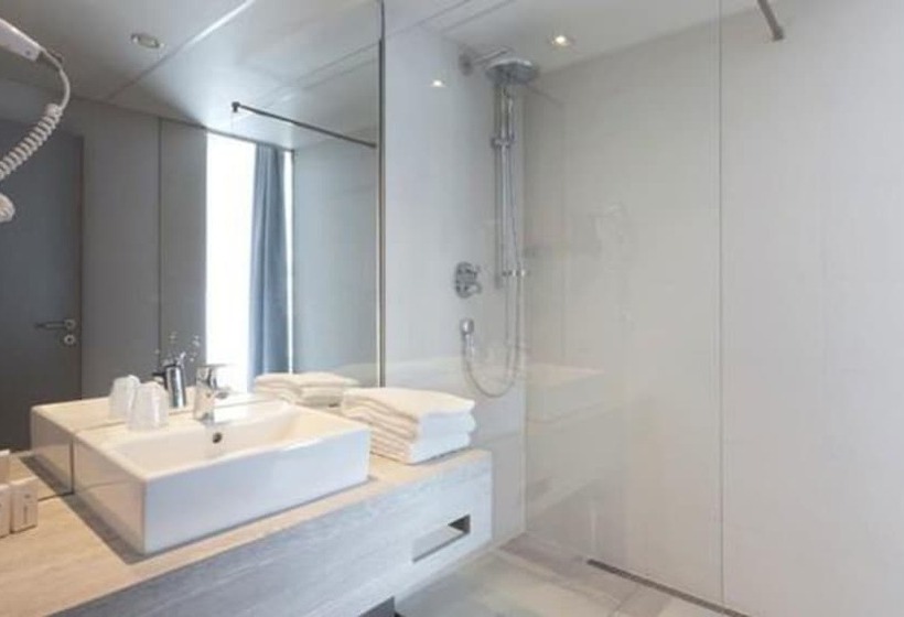 Номер Superior, Van Der Valk Hotel Mons Congres & Spa