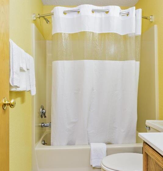家庭间, Budget Inn Williamsville