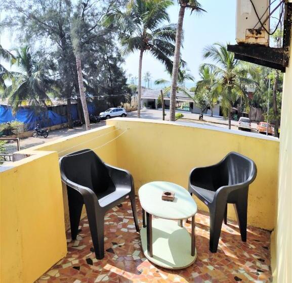 海景标准间带阳台, Monte Villa Guest House