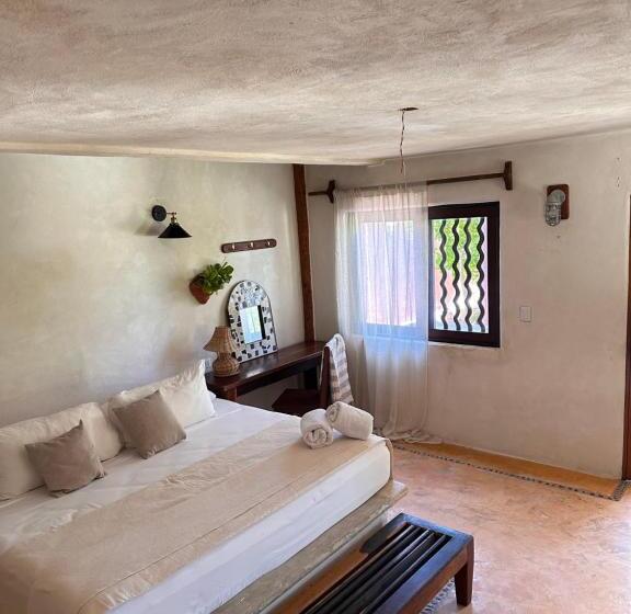 Quarto Familiar, La Conchita Tulum