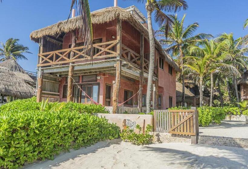 Quarto Quadruple Standart com Varanda, La Conchita Tulum