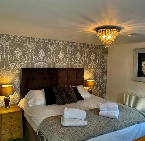 اتاق استاندارد, Jasmine House