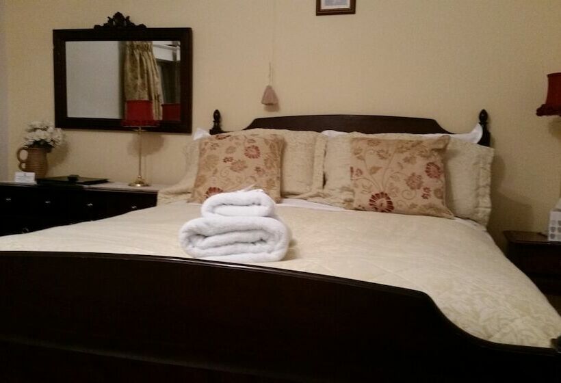 Номер Стандарт, The Post House