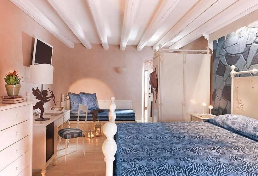 Номер Стандарт Трехместный, Boutique Hotel Villa Dei Campi