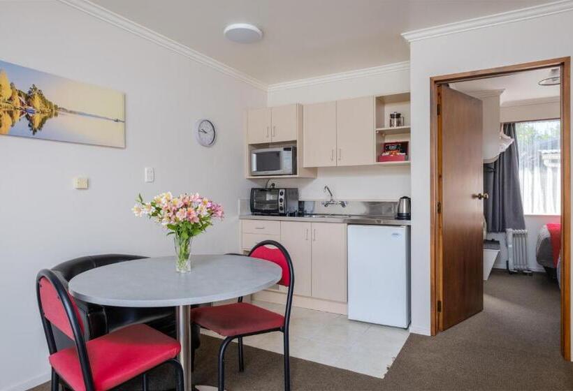 Семейное Студио, Esplanade Motels