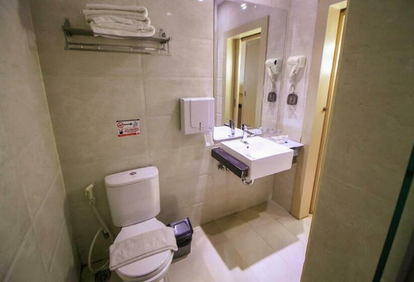 سوییت جونیور, Batam City