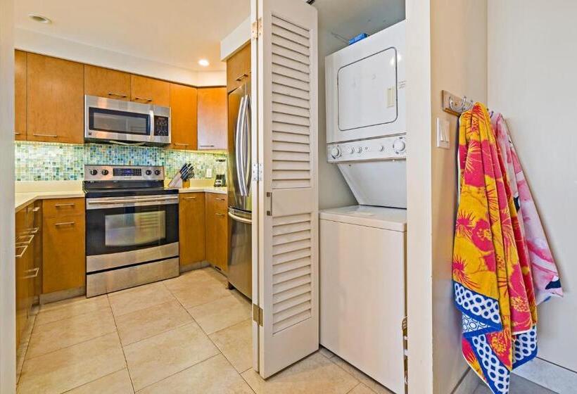 Апартаменты 1 Спальня Вид на Море, Hololani B703   Full Ocean View