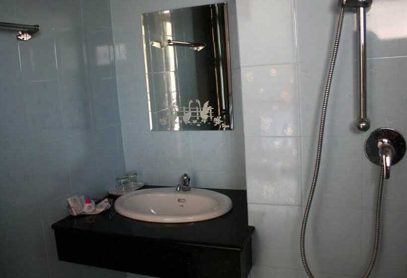 스탠다드 룸, Riverfront Hotel Mukdahan