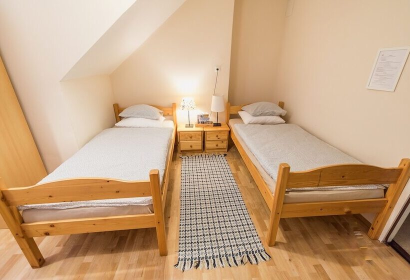 اتاق استاندارد, Rooms Kozmus